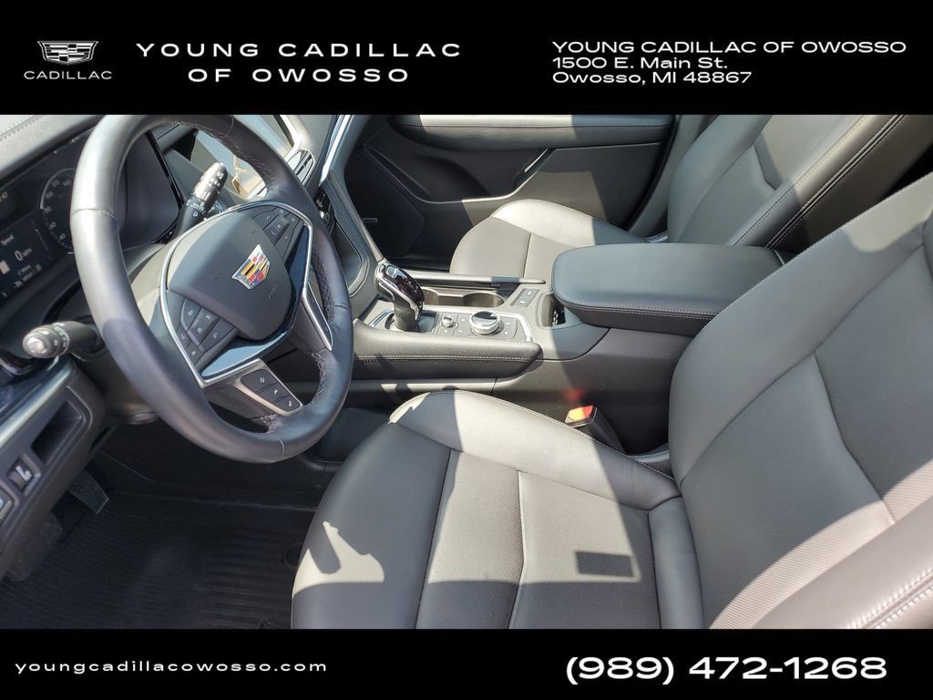 Certified 2024 Cadillac XT5 Premium Luxury w/ LPO, Floor Liner Package AWD/4WD image 7