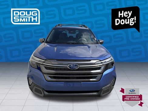 Certified 2025 Subaru Forester Limited AWD/4WD image 3