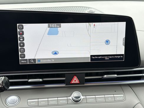Used 2025 Hyundai Elantra SEL FWD image 25
