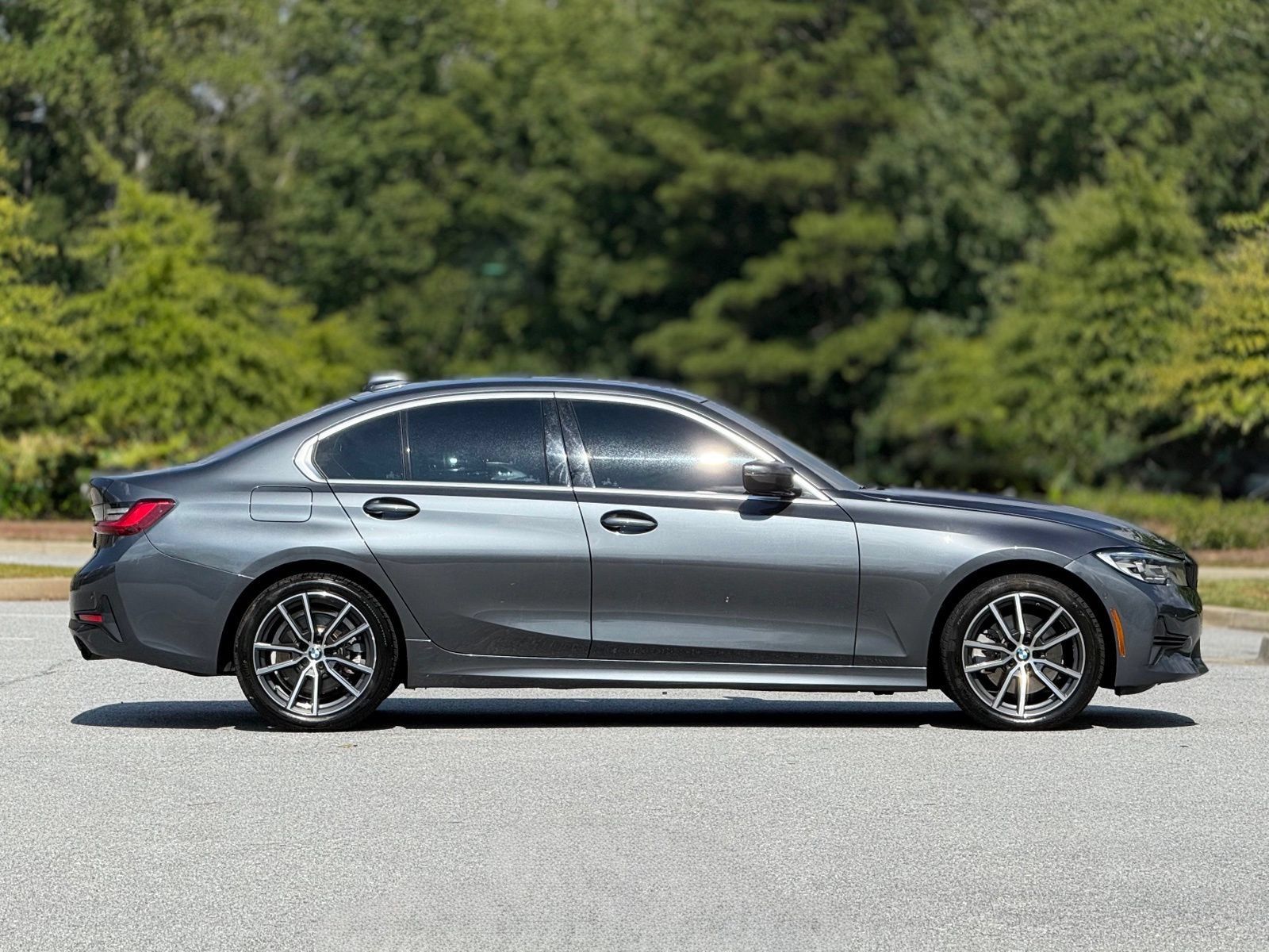 Used 2020 BMW 330i xDrive Sedan AWD/4WD image 12