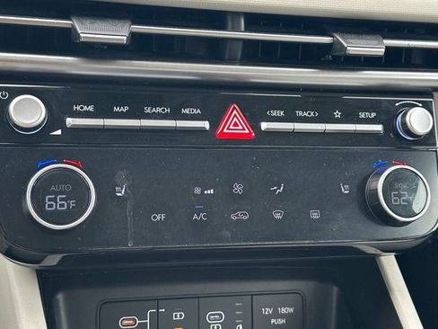 Used 2025 Hyundai Tucson SEL FWD image 20