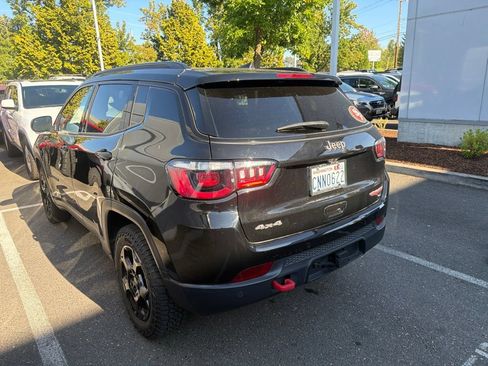 Used 2024 Jeep Compass Trailhawk w/ Trailer Tow Group AWD/4WD image 6
