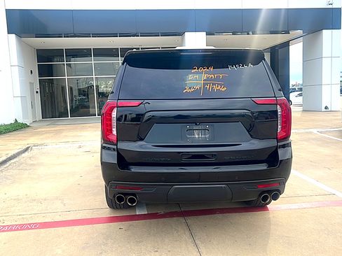 Used 2024 GMC Yukon Denali w/ LPO, Floor Liner Package image 5