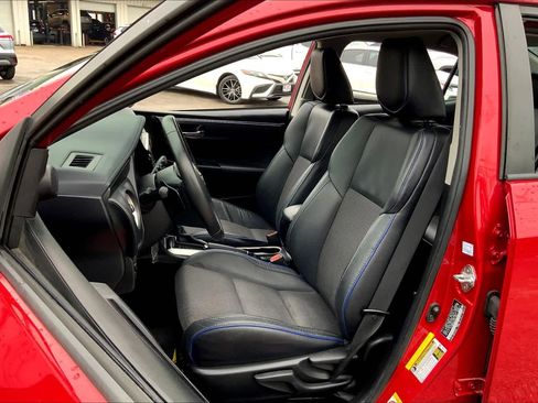 Used 2018 Toyota Corolla SE image 8