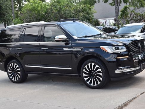 Used 2024 Lincoln Navigator Black Label AWD/4WD image 5