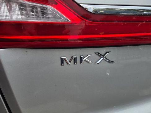 Used 2018 Lincoln MKX Reserve w/ Driver Assistance Package FWD image 5