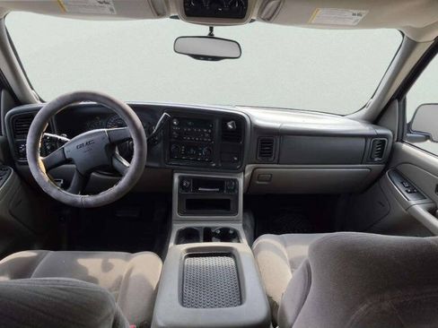 Used 2004 GMC Yukon XL SLE RWD image 8