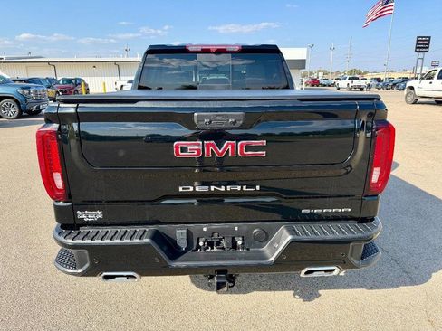 Used 2022 GMC Sierra 1500 Denali image 5