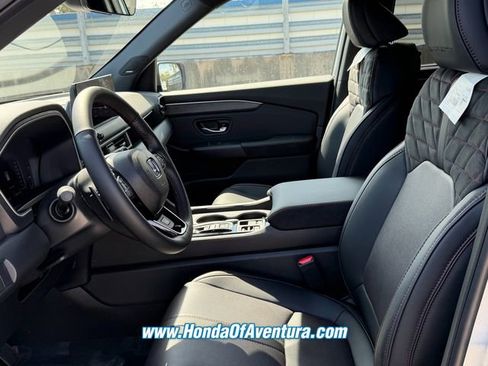 New 2026 Honda Pilot Black Edition image 6