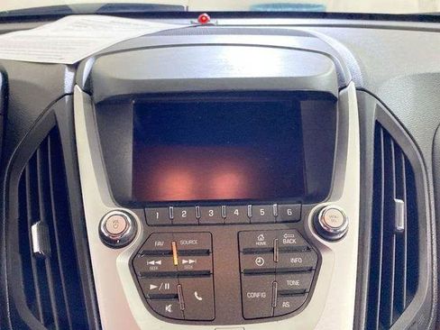 Used 2017 Chevrolet Equinox LT FWD image 44