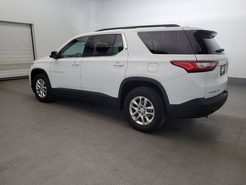 Used 2020 Chevrolet Traverse LT w/ Driver Confidence II Package AWD/4WD image 3