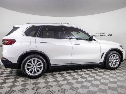 Used 2023 BMW X5 xDrive40i w/ Premium Package image 5