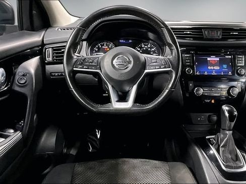 Used 2019 Nissan Rogue Sport SV w/ All-Weather Package AWD/4WD image 9