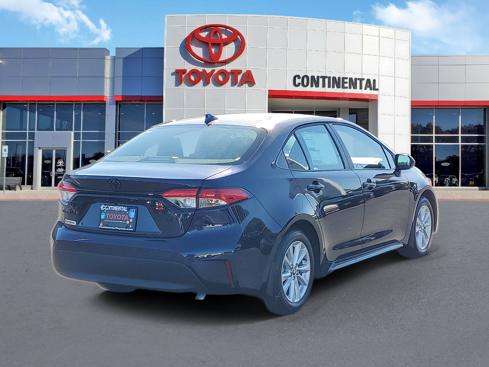 New 2027 Toyota Corolla LE w/ LE Premium Package FWD image 5
