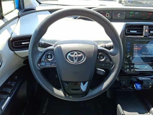 Used 2019 Toyota Prius LE FWD image 20