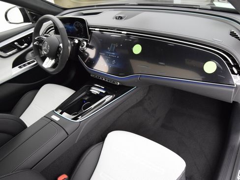 New 2026 Mercedes-Benz E 53 AMG e 4MATIC Sedan image 15