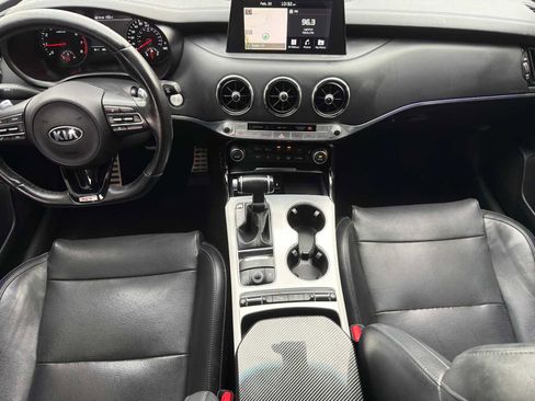 Used 2020 Kia Stinger GT1 image 31