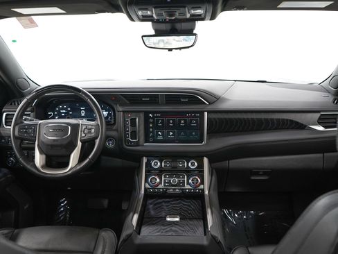 Used 2023 GMC Yukon Denali w/ Advanced Technology Package AWD/4WD image 14