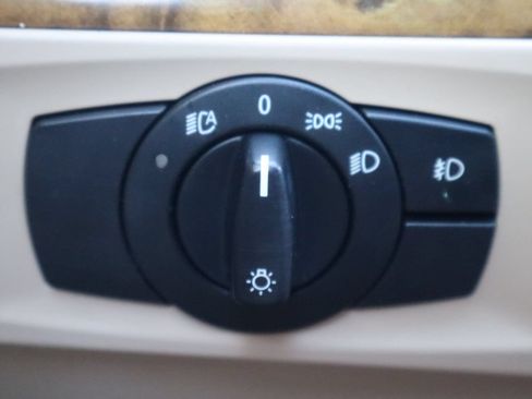 Used 2006 BMW 325xi Sedan AWD/4WD image 27