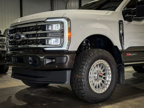 Used 2024 Ford F350 King Ranch AWD/4WD image 30