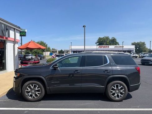 Used 2020 GMC Acadia SLE w/ Driver Convenience Package AWD/4WD image 4