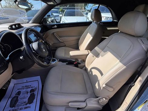 Used 2014 Volkswagen Beetle R-Line image 10