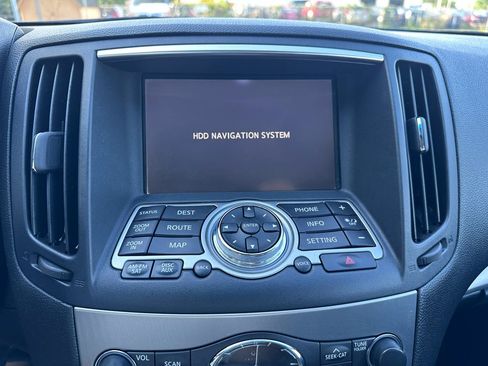 Used 2011 INFINITI G37 x Sedan w/ Premium Pkg AWD/4WD image 22