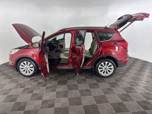 Used 2019 Ford Escape SEL AWD/4WD image 11