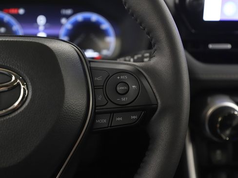 Used 2025 Toyota RAV4 Limited w/ Weather Package image 27