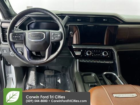 Used 2024 GMC Sierra 3500 Denali Ultimate image 26