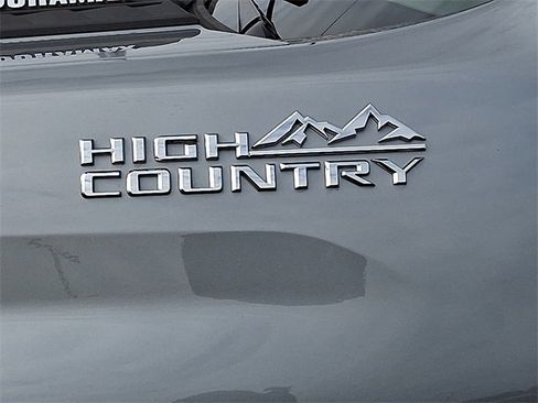 Used 2025 Chevrolet Silverado 2500 High Country w/ High Country Premium Package image 30