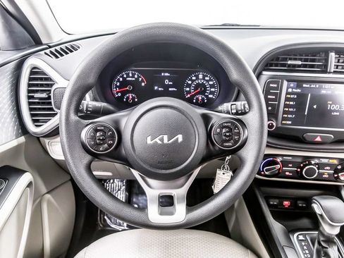 Used 2022 Kia Soul LX FWD image 20