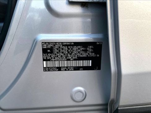 Used 2013 Toyota RAV4 LE AWD/4WD image 6