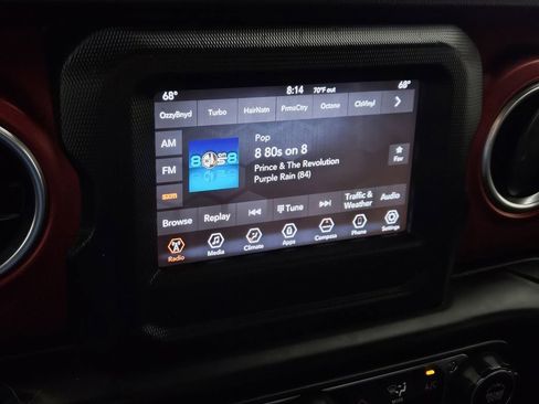 Used 2020 Jeep Gladiator Rubicon w/ LED Lighting Group AWD/4WD image 12