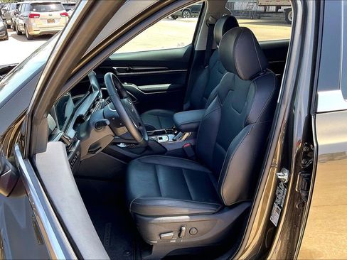 Used 2025 Kia Telluride S AWD/4WD image 25