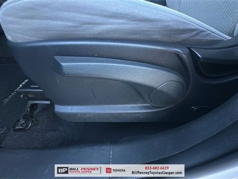 Used 2018 Hyundai Santa Fe Sport image 15