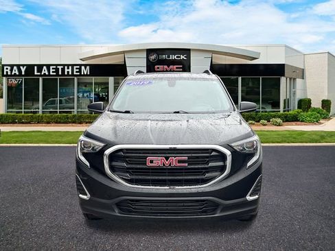 Used 2019 GMC Terrain SLE w/ Driver Convenience Package image 8