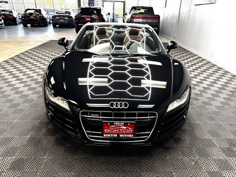 Used 2011 Audi R8 V10 AWD/4WD image 6