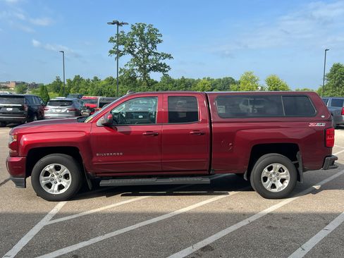 Used 2017 Chevrolet Silverado 1500 LT w/ All Star Edition AWD/4WD image 2