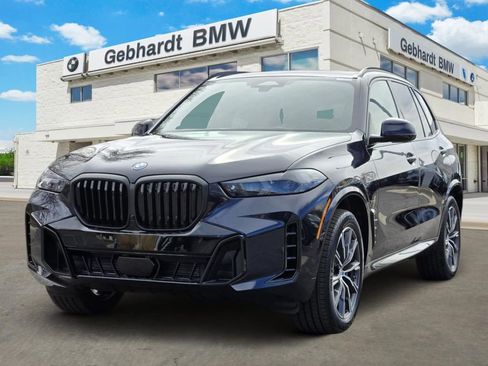 New 2026 BMW X5 xDrive50e w/ M Sport Package image 3