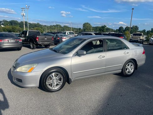 Used 2007 Honda Accord SE image 18