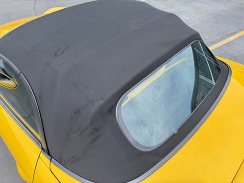 Used 2003 Porsche Boxster RWD image 38