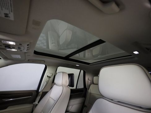 Used 2021 GMC Yukon Denali w/ Denali Premium Package image 41