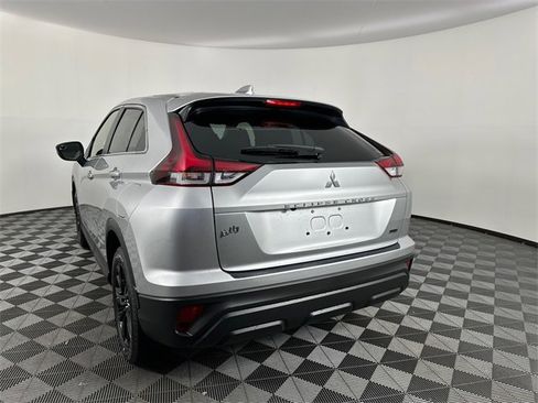 New 2025 Mitsubishi Eclipse Cross LE image 5