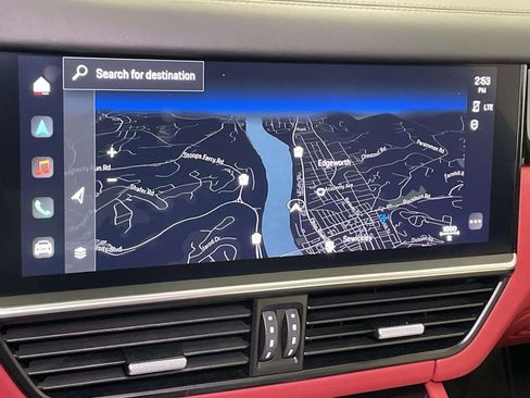 Certified 2022 Porsche Cayenne Platinum Edition AWD/4WD image 30