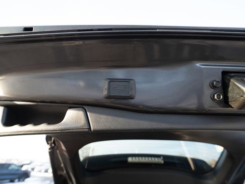 Used 2022 Toyota RAV4 XLE Premium image 29