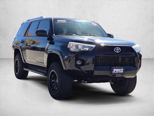 Used 2014 Toyota 4Runner SR5 AWD/4WD image 3