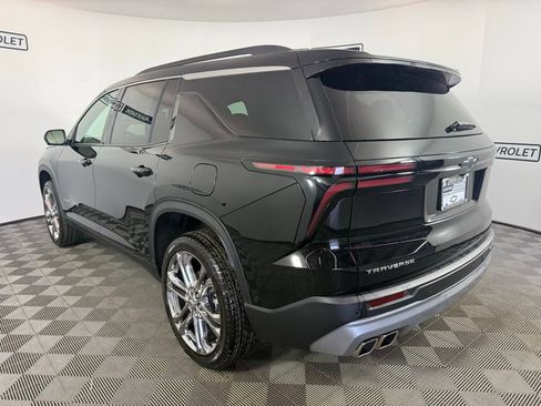 New 2025 Chevrolet Traverse LT w/ Enhanced Driving Package FWD image 4