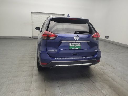 Used 2018 Nissan Rogue SV w/ Premium Package FWD image 6