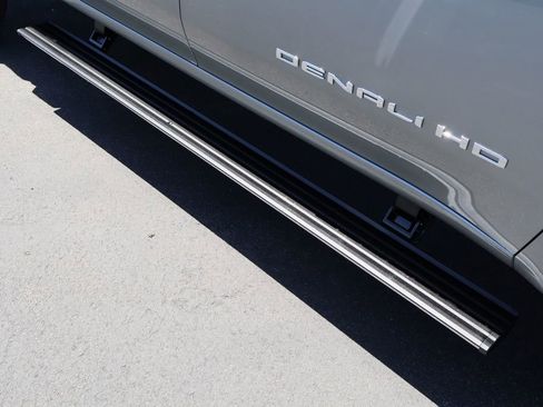 New 2026 GMC Sierra 2500 Denali w/ Denali Reserve Package AWD/4WD image 8